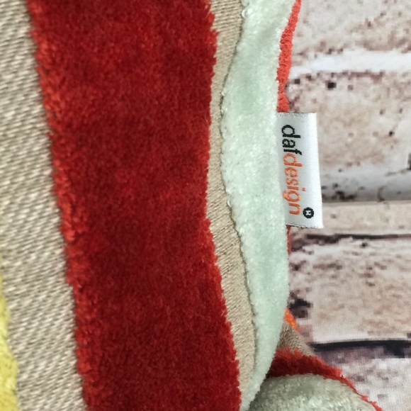 Daf Design Vertical Multi-Color Striped Tote - Picture 4 of 8